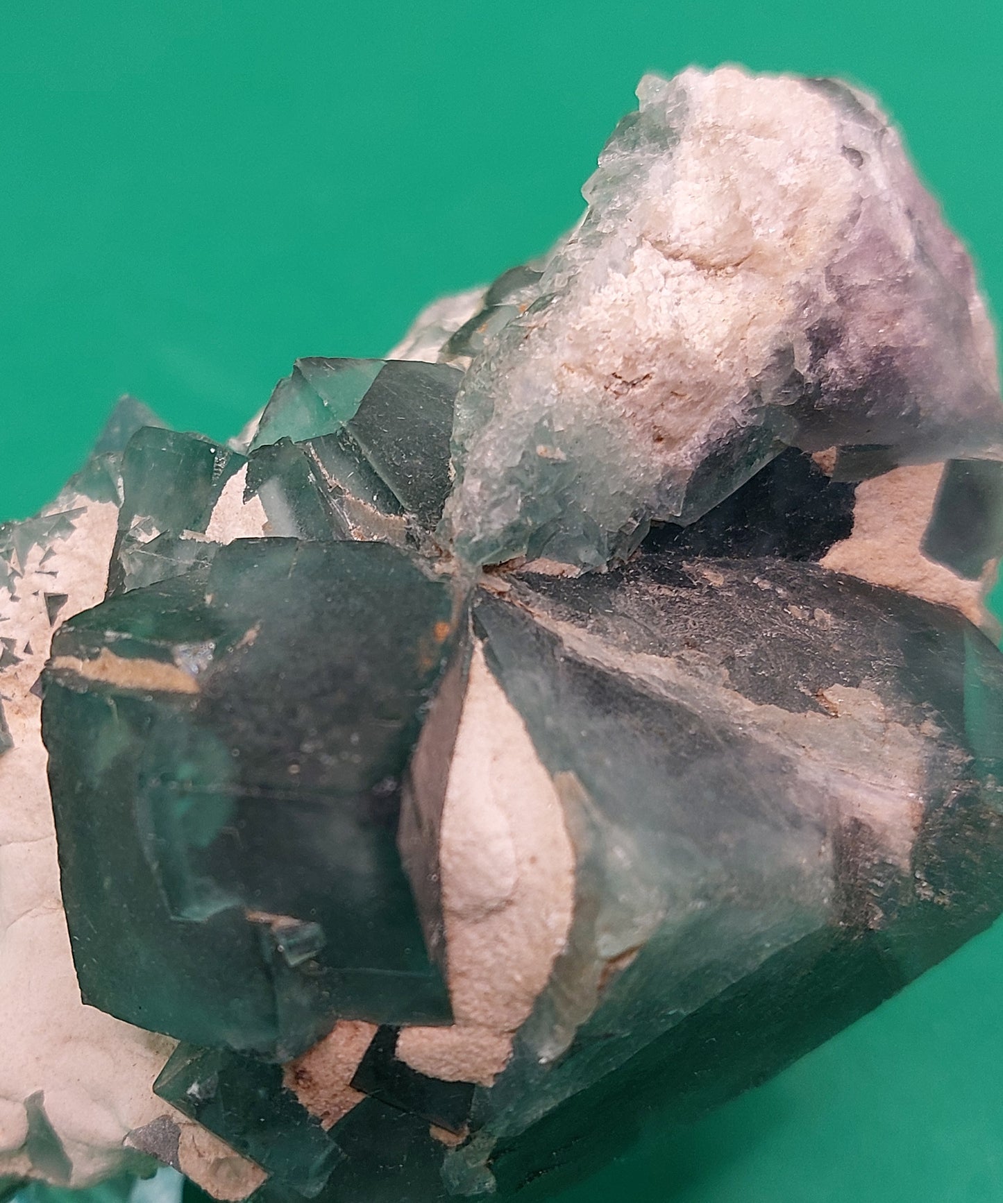 Fluorite cluster