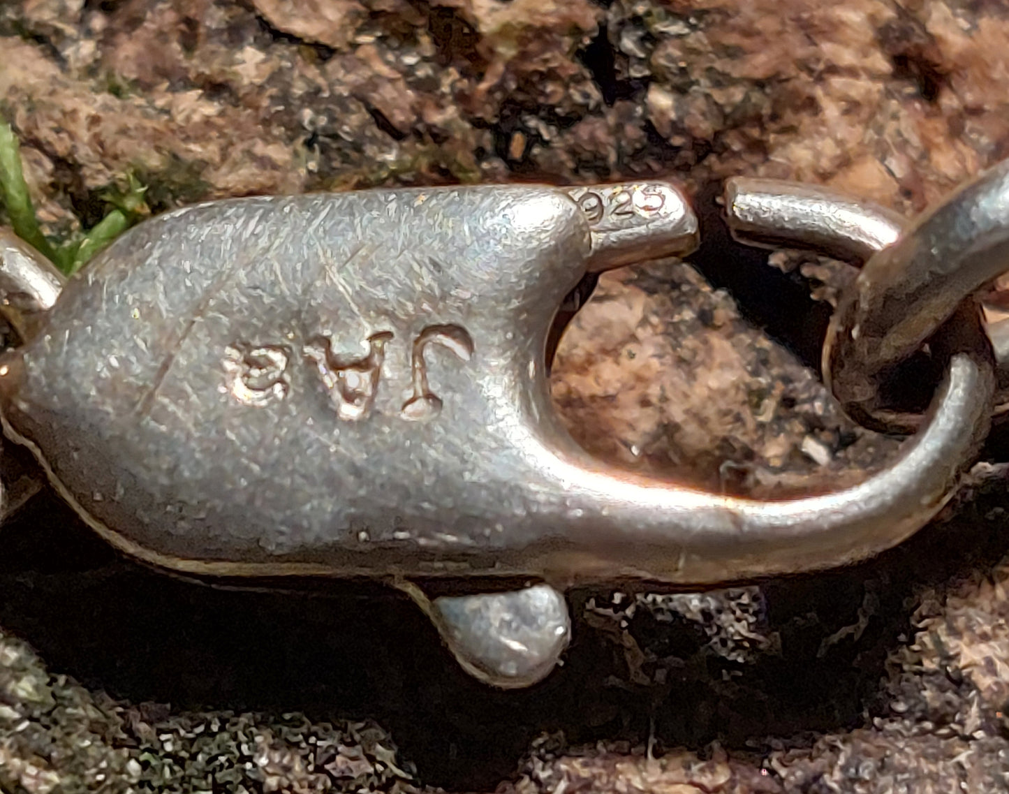 Kraftigt vintage armbånd i sterling sølv