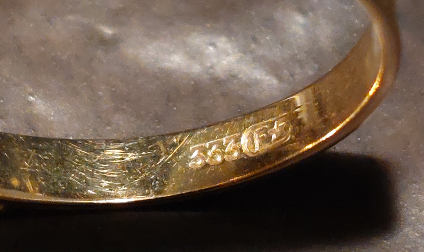 Vintage 8 karat guldring med aflang blå sten