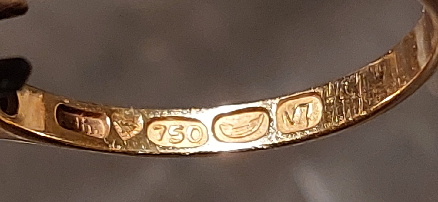 Antik 18 karat guldring med 0,5 ct brillant