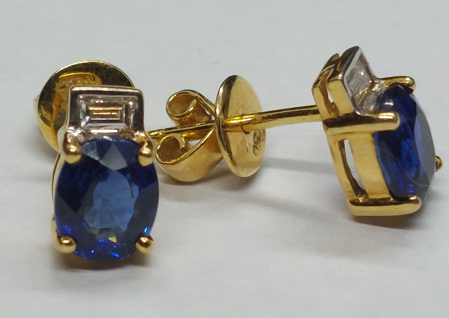 Vintage smykkesæt 18 karat guld med safir og diamant
