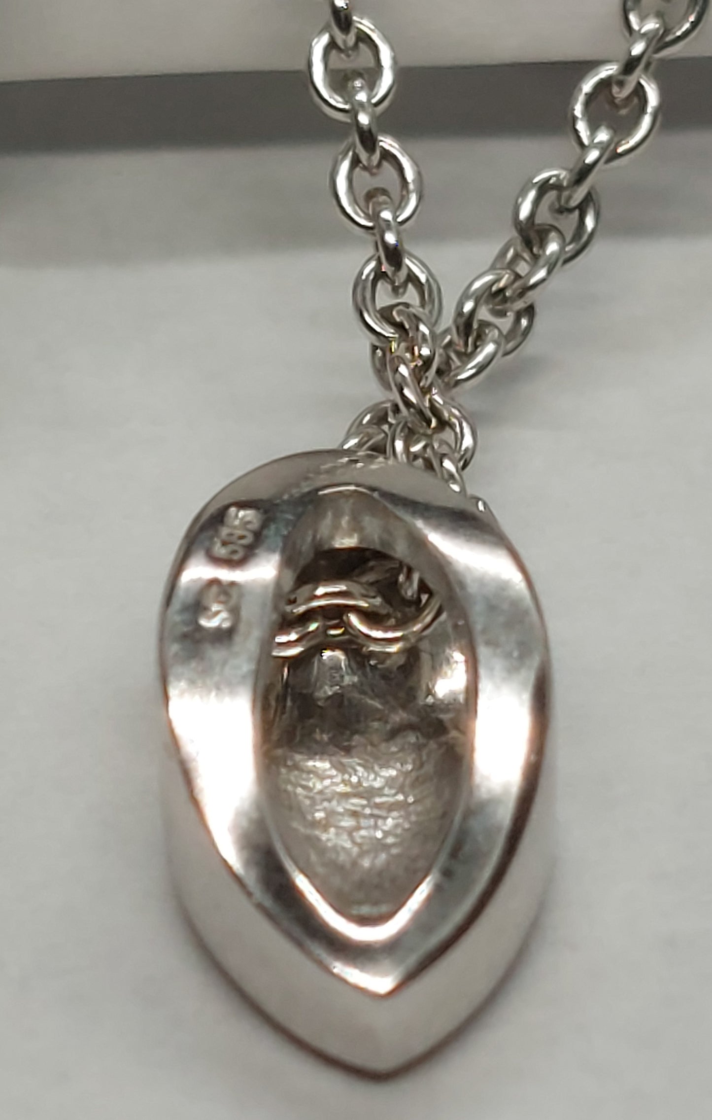 Vintage smykkesæt i 14 karat hvidguld med diamanter.