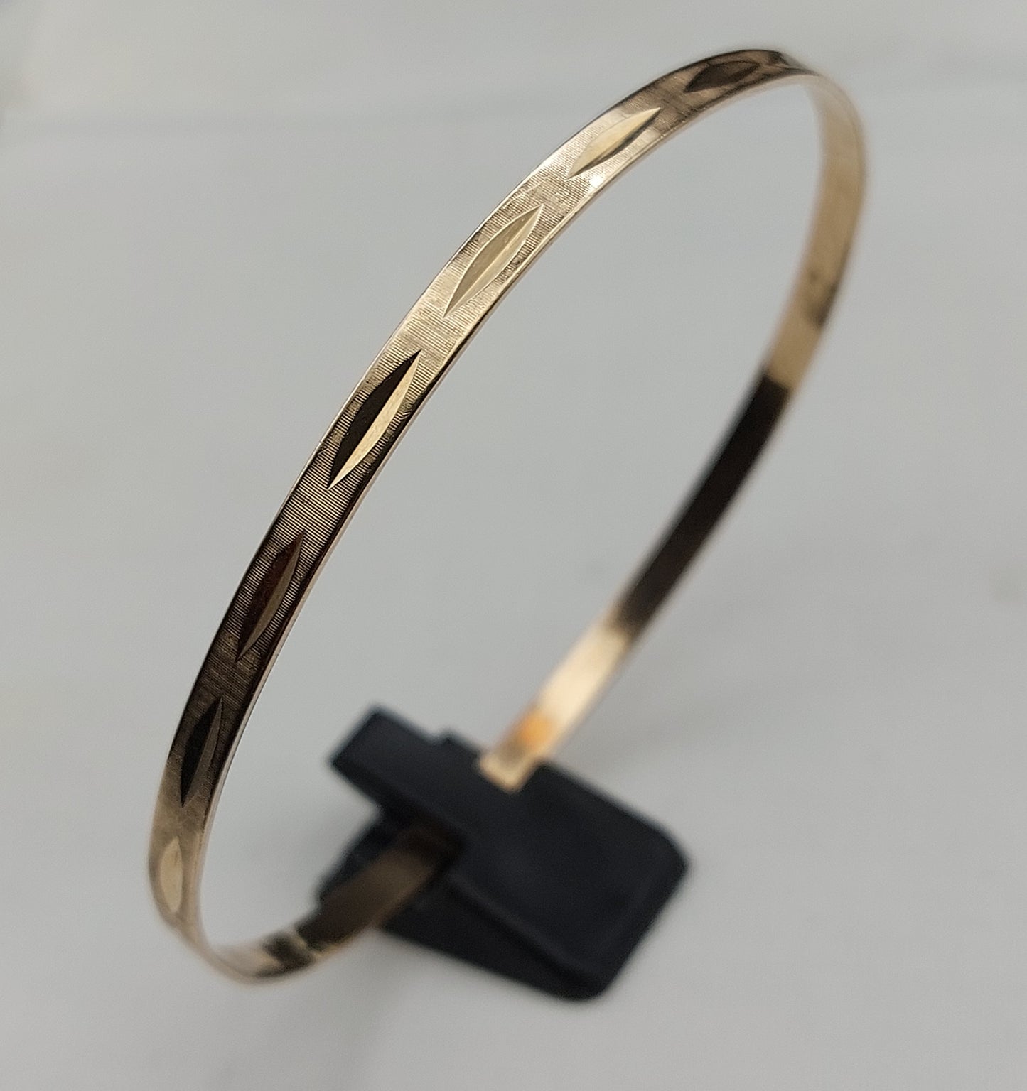 Vintage 14 karat armring med mønster