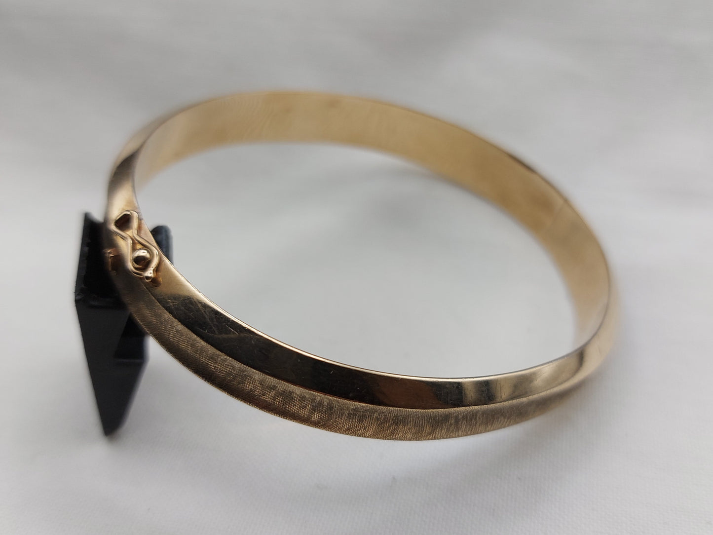 Enkel vintage 8 karat guldarmring