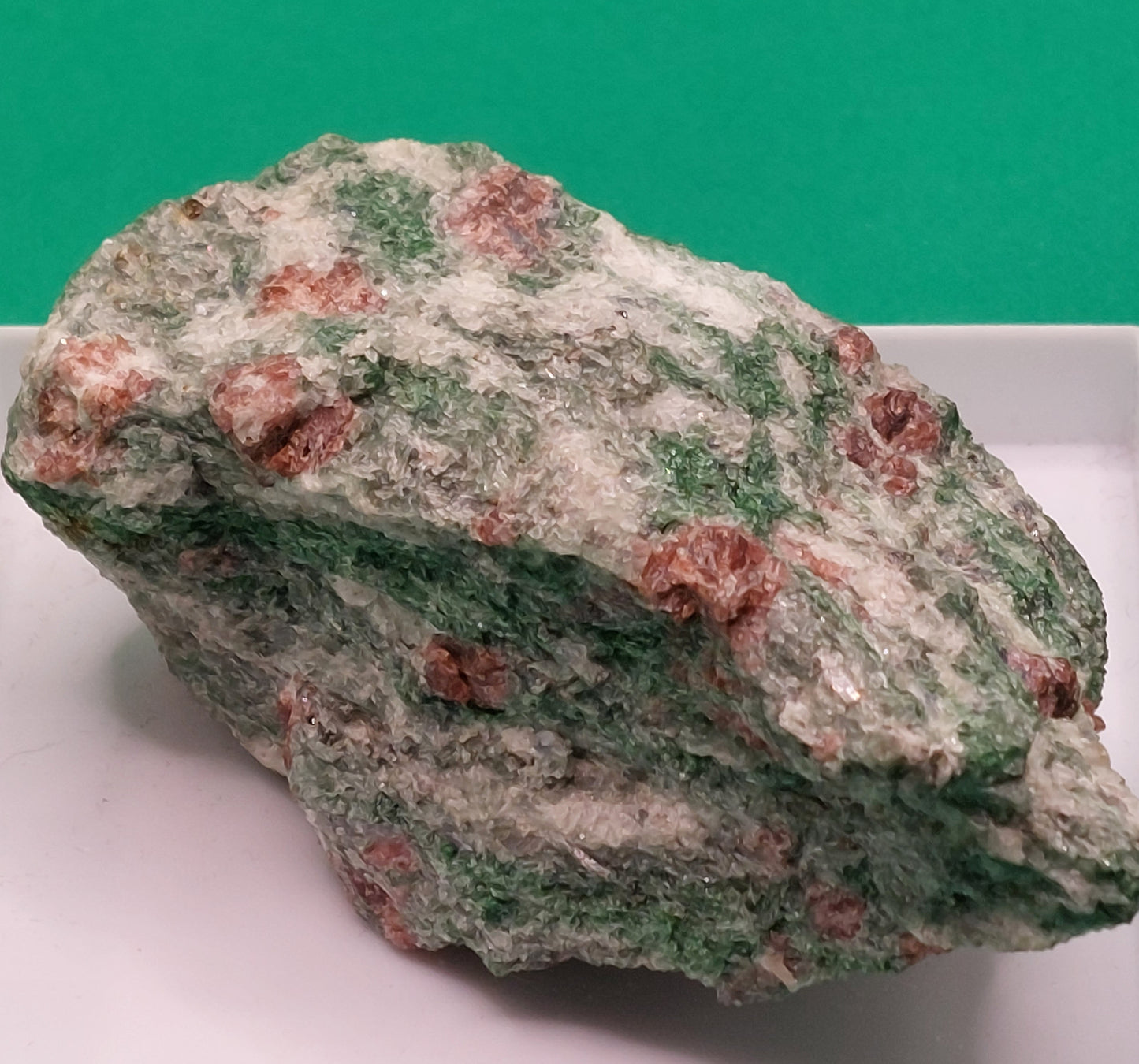 Eclogite ... Granat i Fuchite