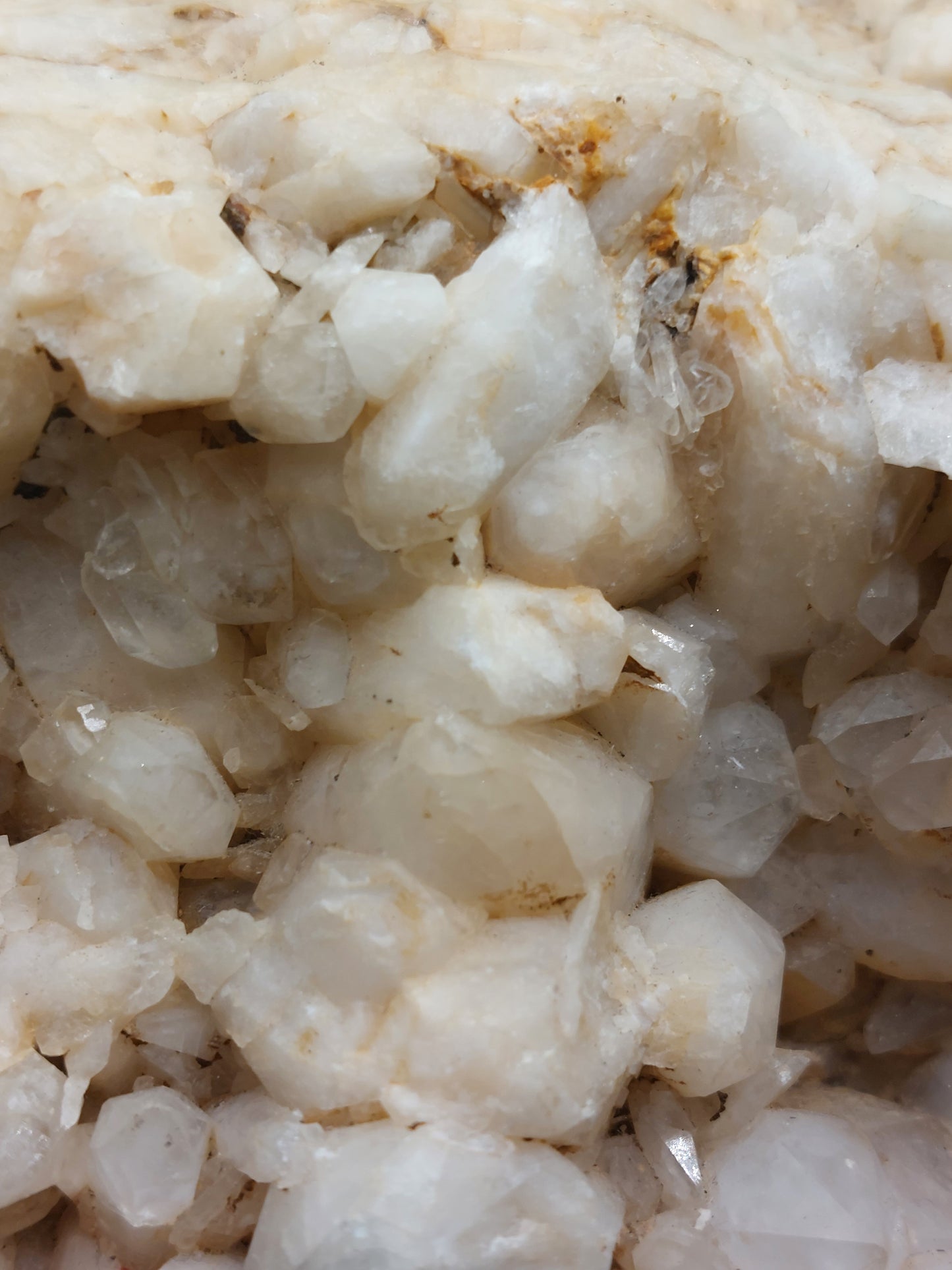 Quartz cluster