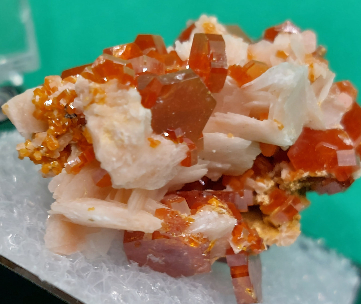 Vanadinite "thumbnail" - 4