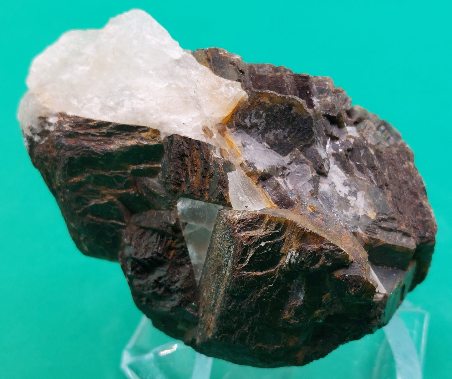 Kryolite in Jernspat/siderite