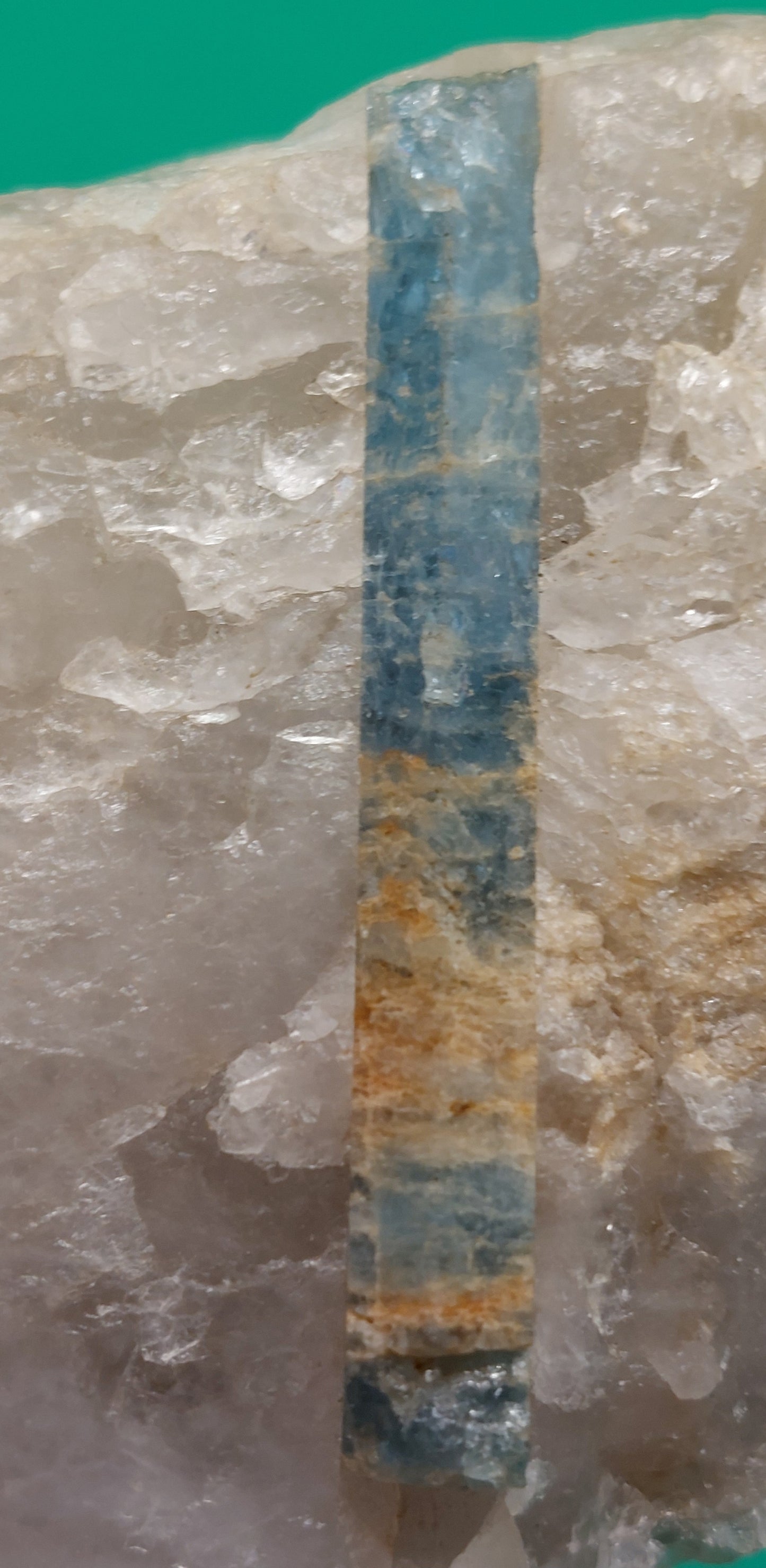 Beryl / Aquamarine in Quartz