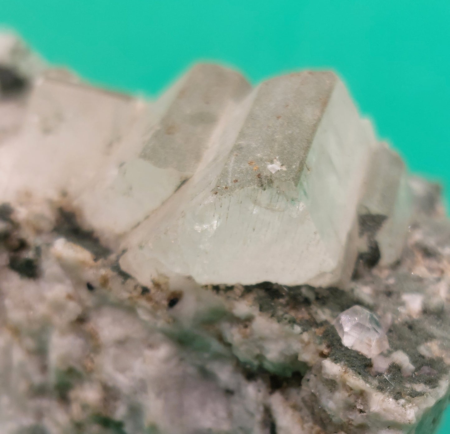 Chlorite, Desmin and Adullar