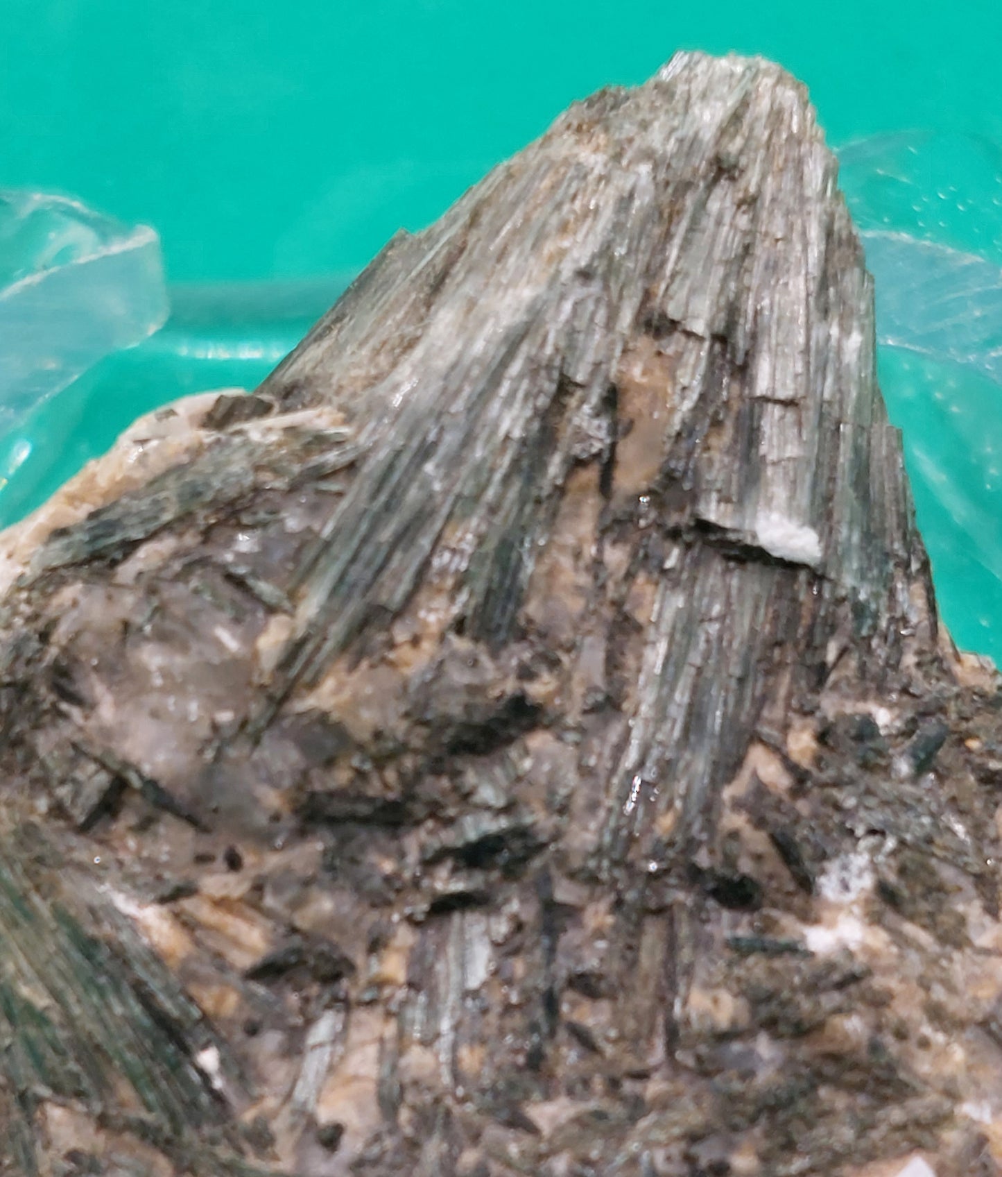 Actinolite and Siderite