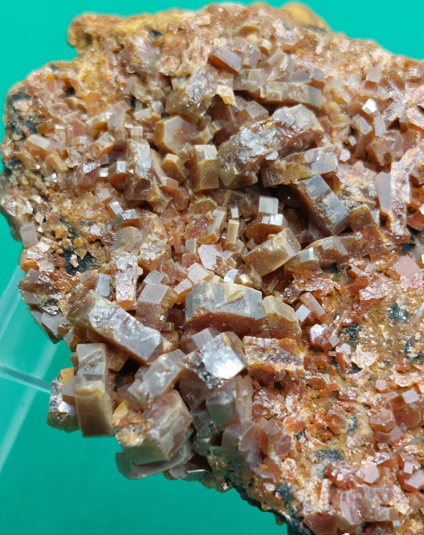 Vanadinite in matrix