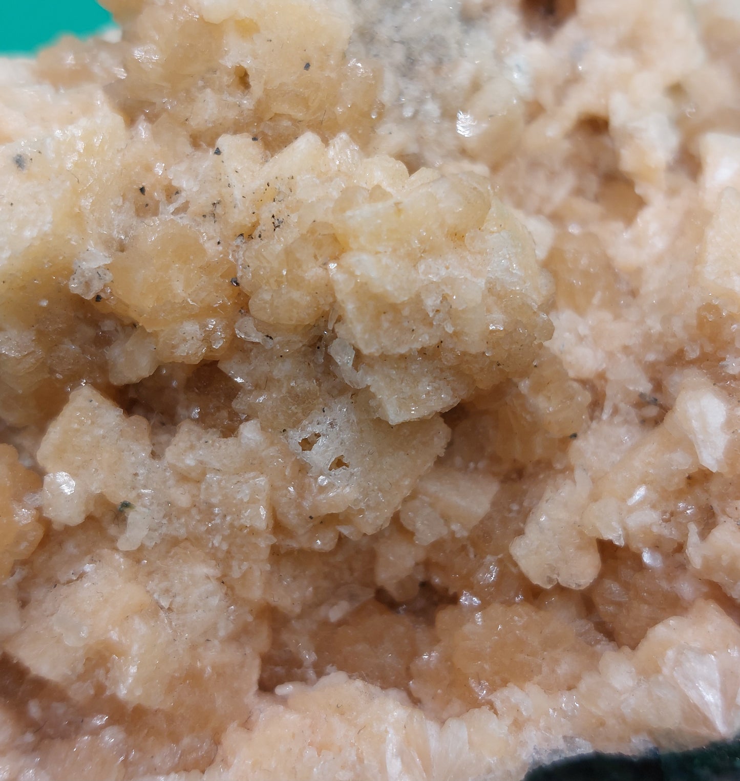 Zeolite, Heulandite specimen