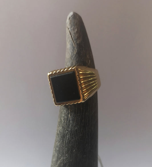 Vintage guldring med onyx