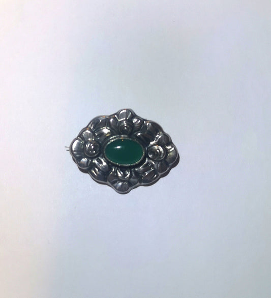 Skønvirke vintage broche med grøn sten