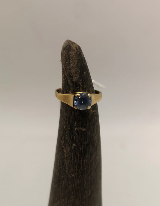 Vintageguldring med topas