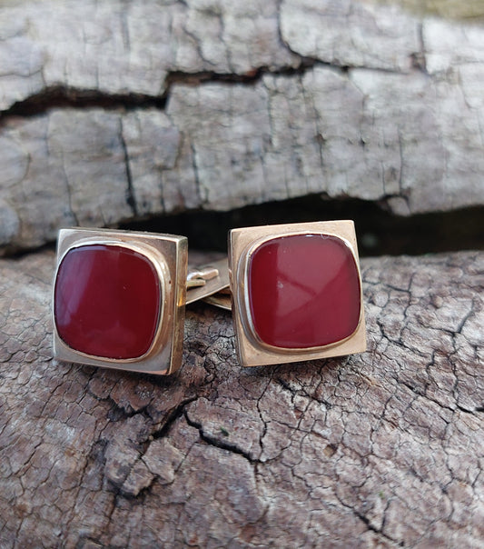 Vintage manchetknapper i 14 karat guld med karneol