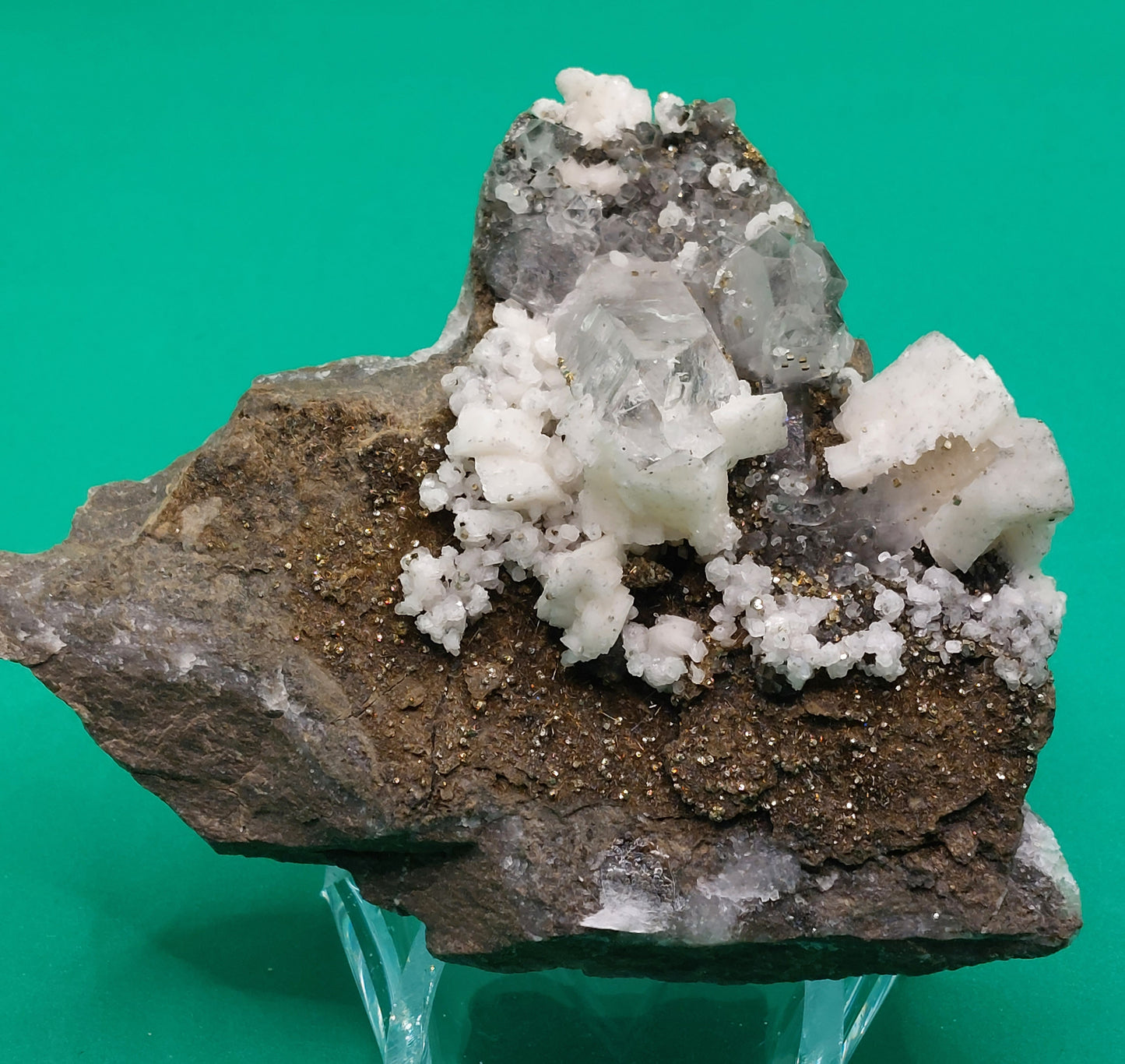 Quartz, Pyrite, Wolframite, Fluor Apatite
