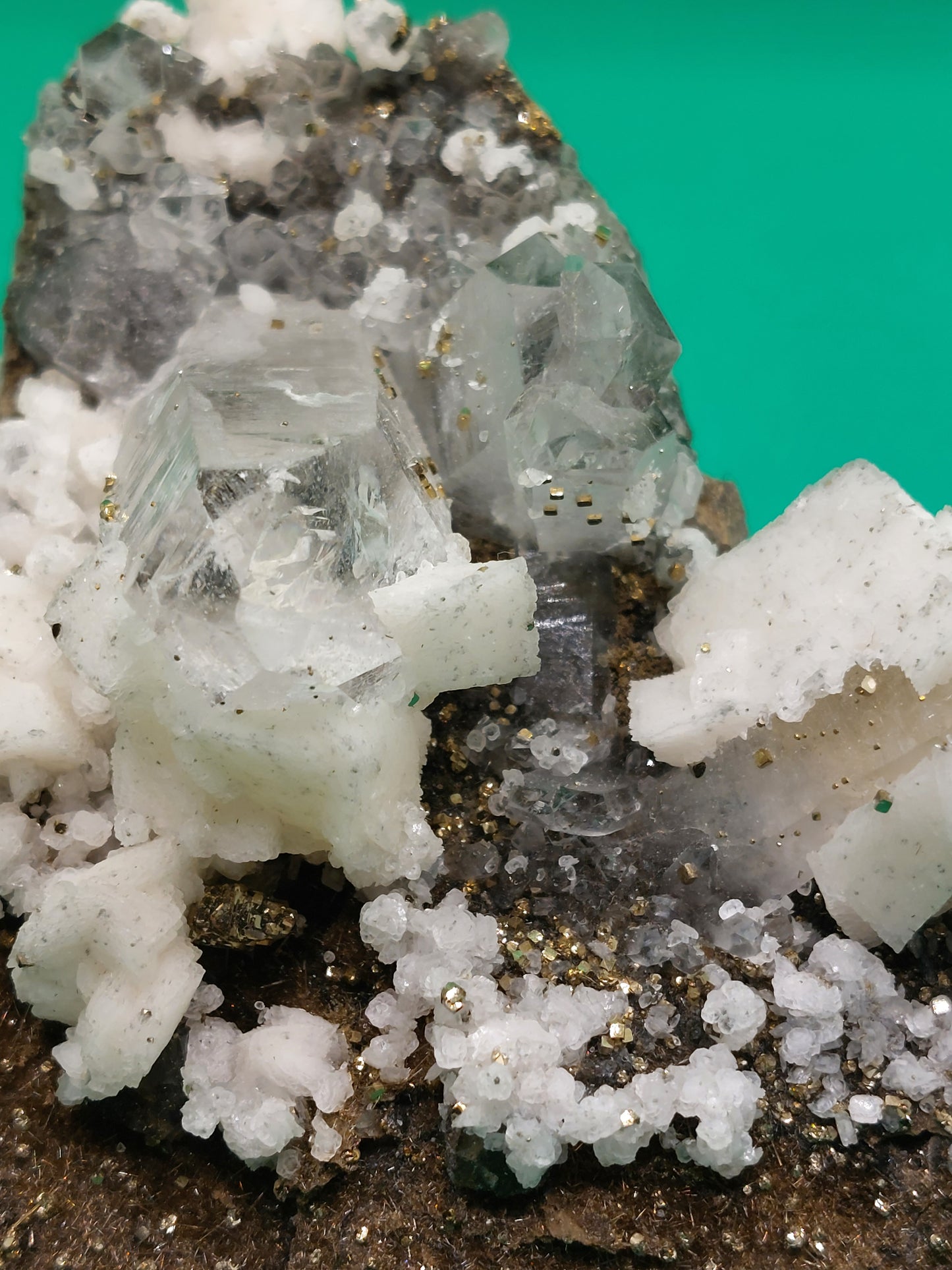 Quartz, Pyrite, Wolframite, Fluor Apatite