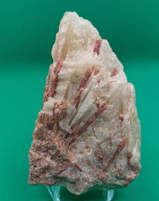 Rød Turmalin/Rubellit i matrix