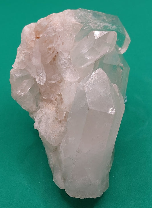 Quartz cluster