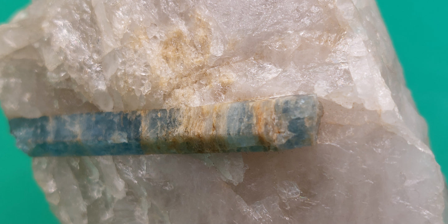 Beryl / Aquamarine in Quartz