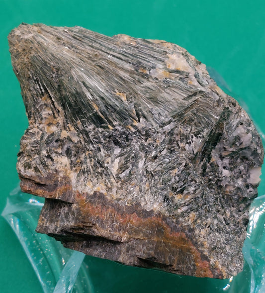 Actinolite and Siderite