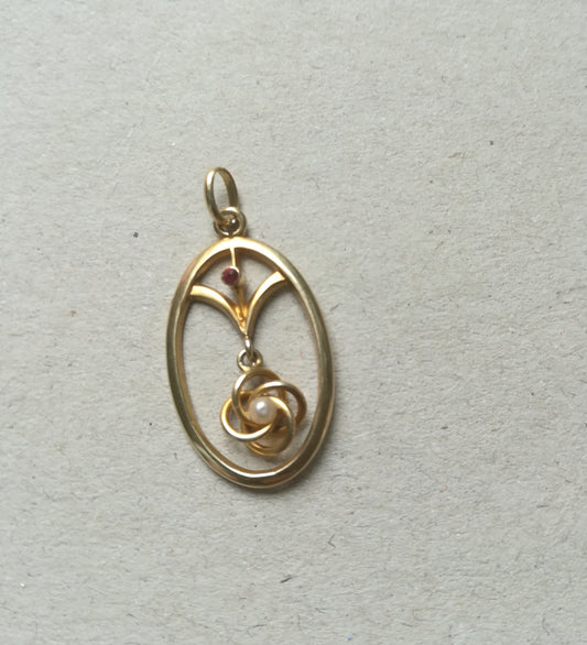 Spinkelt vintage guldvedhæng