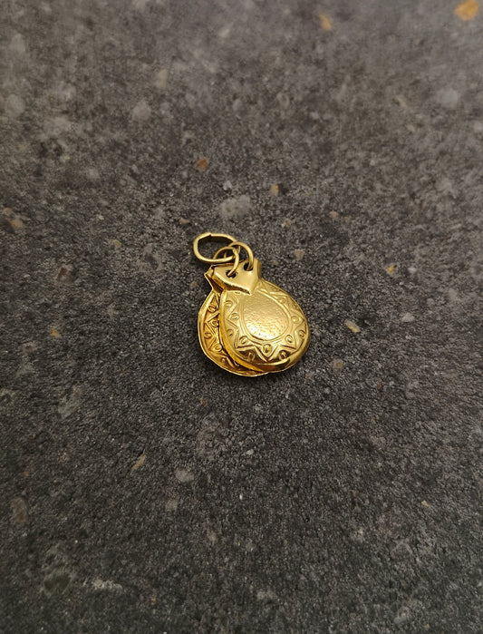 Guldcharm "kastagnetter", vintage